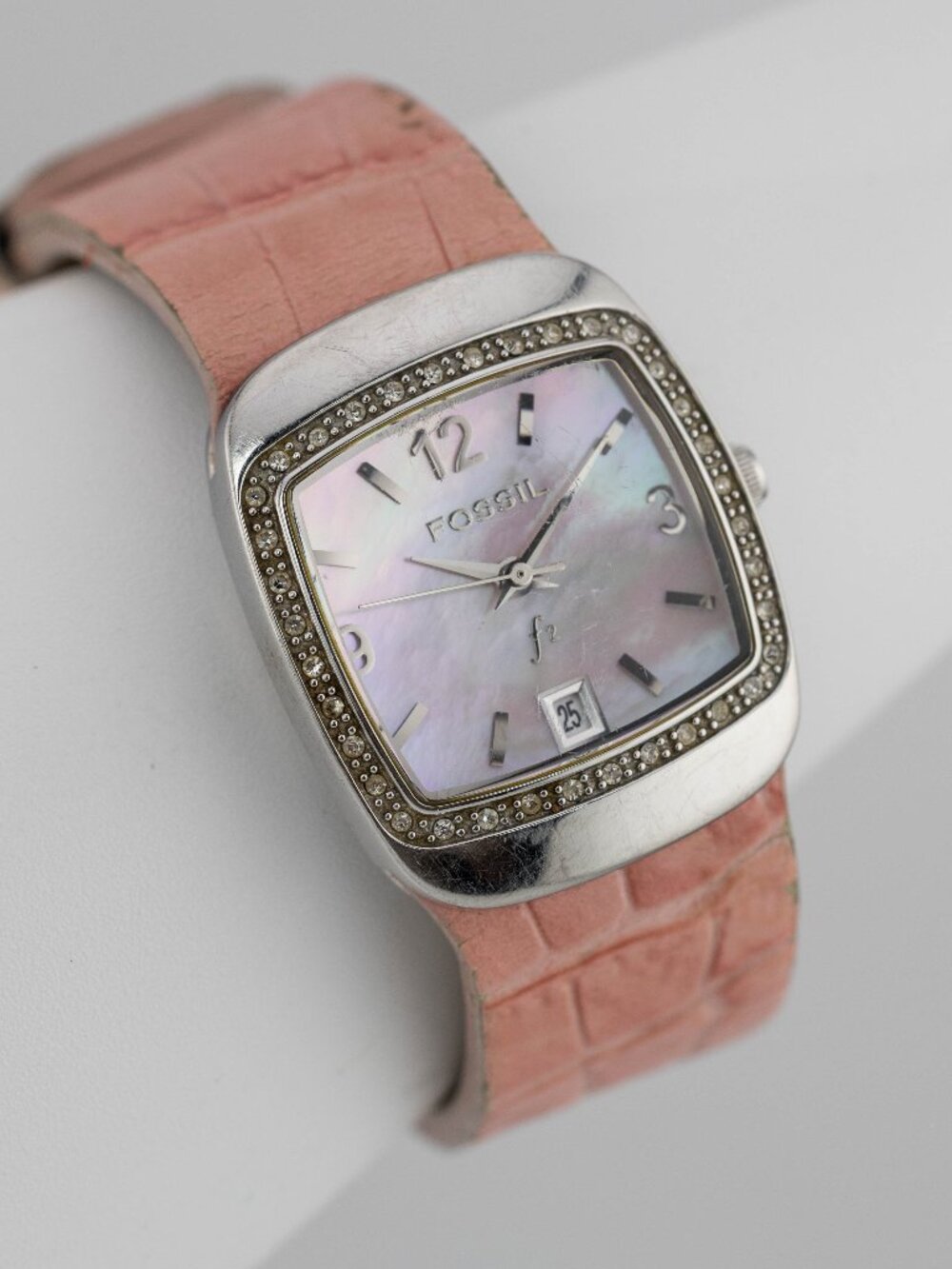 Fossil F2 ES9720 Women's Pink Mother of Pearl Quartz Analog Watch Fresh Battery